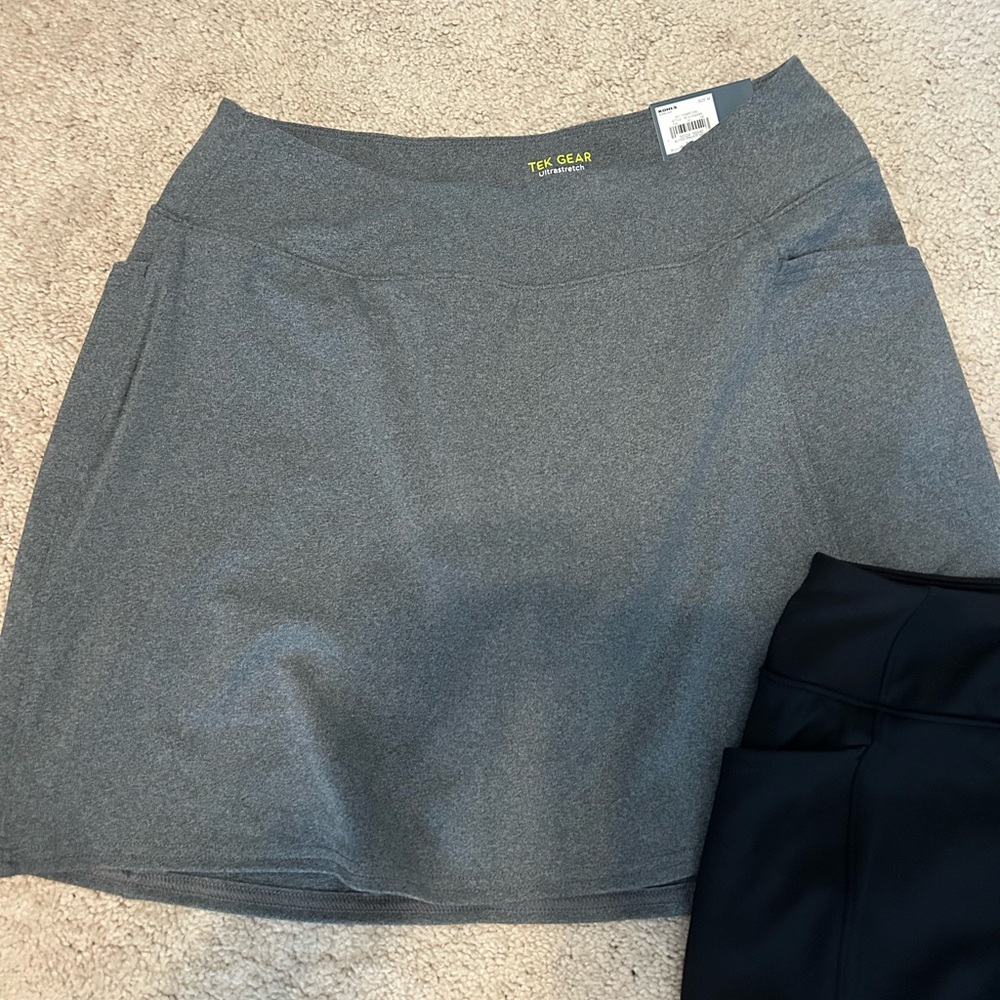 NWT bundle of 2 Tek Gear Skorts - Picture 6 of 6